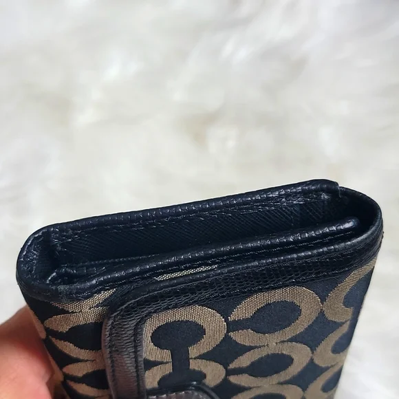 COACH - Picture 10 of 14